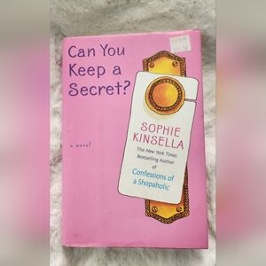 2/$15 - Can You Keep A Secret by Sophie Kinsella